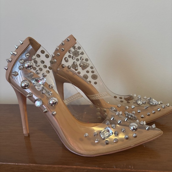 Clear and nude color pointed toe pumps - Picture 2 of 7
